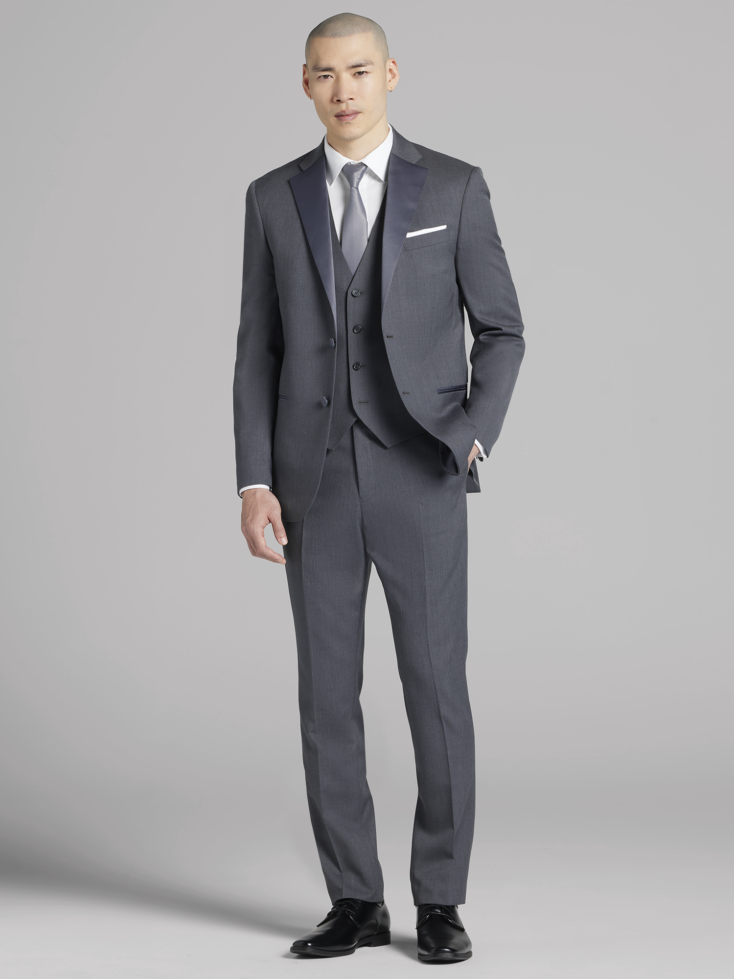Pronto Uomo Gray Notch Lapel Tuxedo